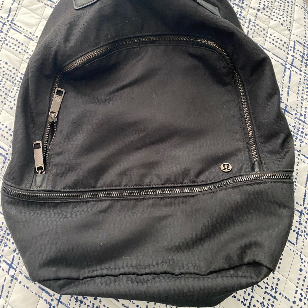 Lululemon city adventurer backpack